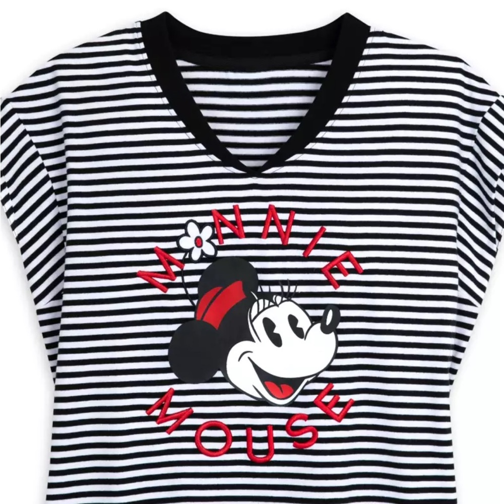 Minnie Mouse Disney T-Shirt, NWT, Large